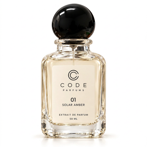 Solar Amber 01 50 ml with almost-clear pale yellow-gold liquid